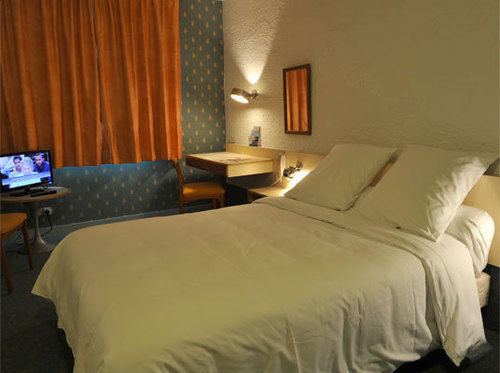 Hotel Logitel Saint-Doulchard Ngoại thất bức ảnh